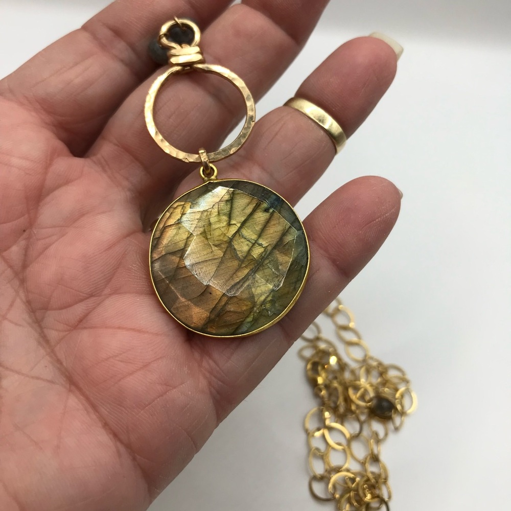 Elegant Long Gold-Tone and Faux Stone Pendant Necklace - Picture 9 of 11